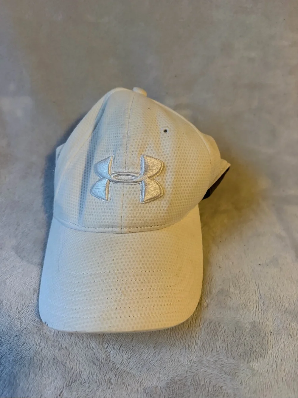 Under Armour Performance Cap Womens LG/XL White Good Mesh Athletic Hat